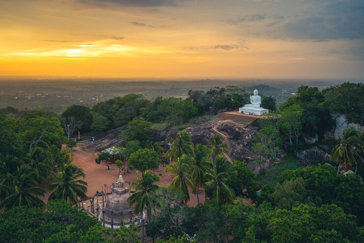 mihintale anuradhapura sri lanka dusk_1324215 52